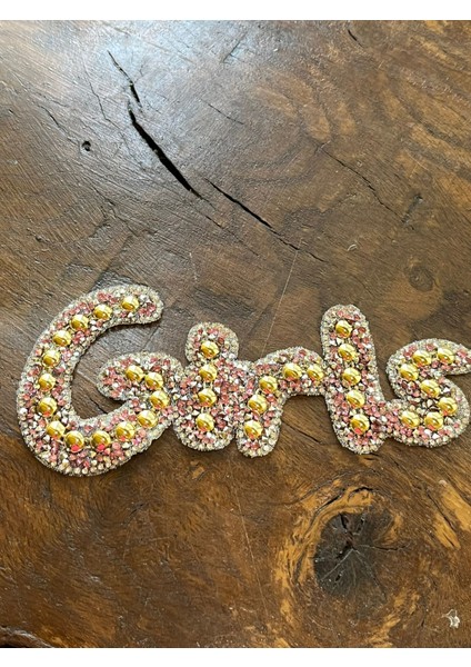 Ütü Ile Yapışan Taşlı Gırls Yazı Arma Dikiş Aksesuarı 15X7 cm