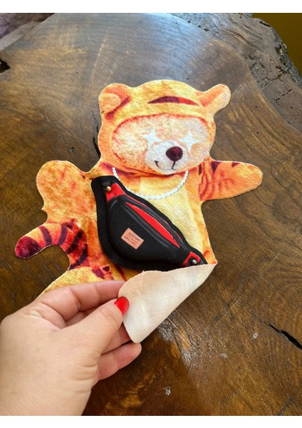 Süngr Çantalı Tasarım Ayı Arma Dikiş Aplike 26X21 cm