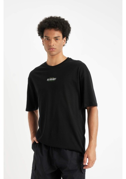 %100 Pamuk Rick and Morty Boxy Fit Bisiklet Yaka Sırt Baskılı Kısa Kollu Tişört C6511AX24AU
