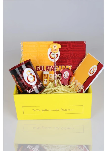 DEKOMUS GIFT BOX ÖZEL KUTULU LİSANSLI GALATASARAY KIRTASİYE SETİ