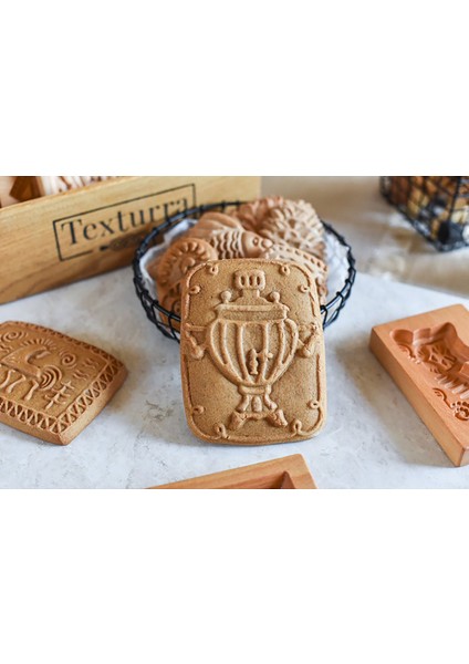 D Stili Ahşap Kurabiye Kalıp Kesici Yılbaşı Zencefil Kurabiye Kalıpları Kendin Yap Kek Kabartma Kalıbı Gül Çiçeği Kesici Fırın Aracı (Yurt Dışından) fırsatları