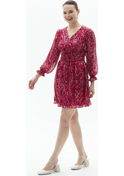 V Yaka Kolu Lastikli Belden Bağlama Emprime Elbise