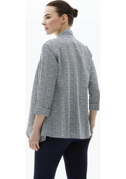 Önü Dökümlü Çizgili Ceket fırsatları