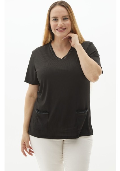 Büyük Beden Yaka ve Cebi Aksesuarlı Penye Bluz fiyatları