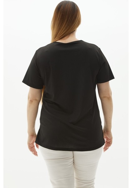 Büyük Beden Yaka ve Cebi Aksesuarlı Penye Bluz fırsatları