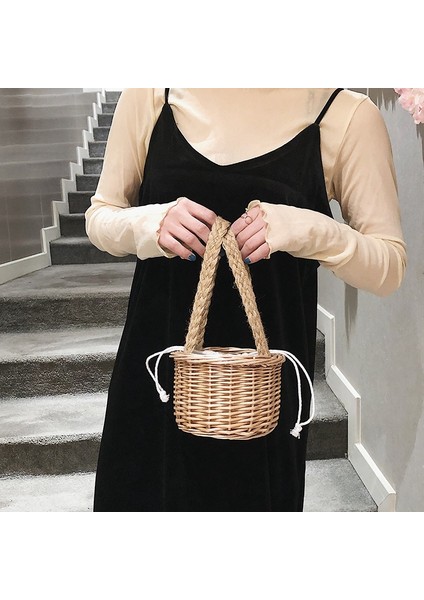 Moda Yaz Kadın Plaj Sepeti Hasır Çanta Kova Çanta Hasır El Yapımı Örgülü Bohem Seyahat Debriyaj (L) (Yurt Dışından) fiyatları