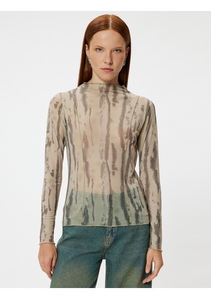 Batik Desenli Tişört Hafif Dik Yaka Uzun Kollu modelleri