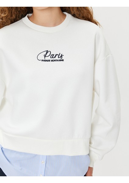 Oversize Sweatshirt Bisiklet Yaka Sloganlı Kumaş Detaylı indirimleri