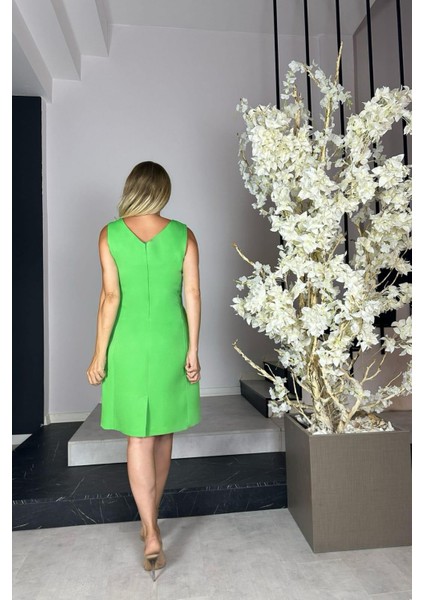 G1071 V Yaka Basic Elbise Yeşil fırsatları