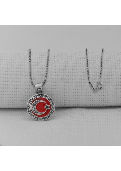Gravür Işlemeli 925 Ayar Gümüş Küçük Boy Ay Yıldız Kolye