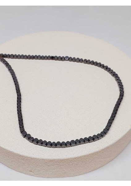 Hematit Taşı Şekilli 3.5*3.5mm Dizi (52326) modelleri