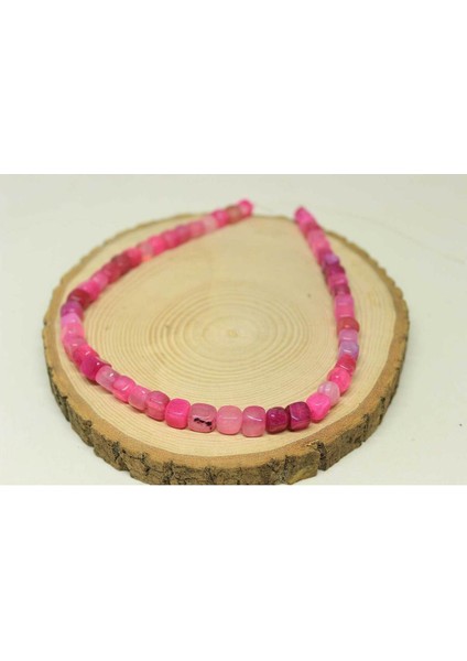 Çeyrek Dizi (9cm Uzunluğundadır!) Akik Taşı Küp Şekilli 7-8mm Aralığı Çeyrek Dizi (24230) fırsatları