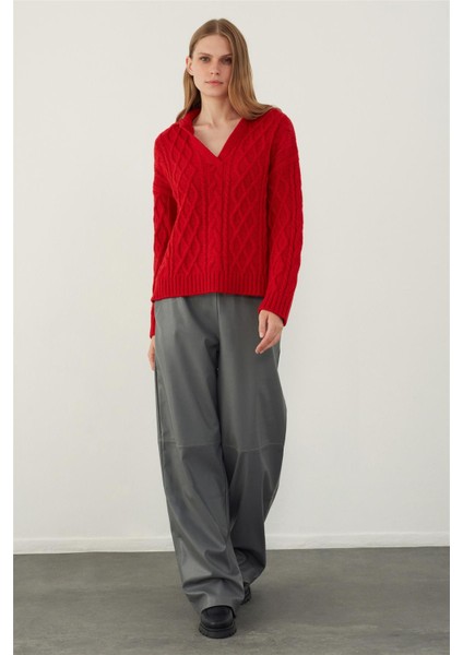 Kırmızı Polo Yaka Saç Örgülü Triko Kazak modelleri