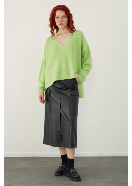 Neon Yeşil V Yaka Basic Triko Kazak modelleri