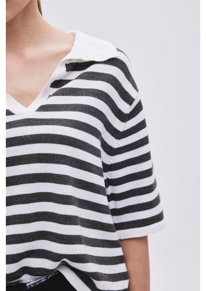 Ekru Açık Gri Polo Yaka Çizgili Kazak fırsatları