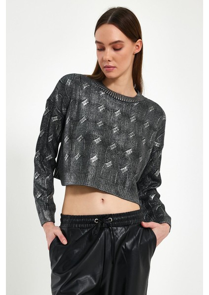 Antrasit Sim Baskılı Kısa Triko Kazak fırsatları