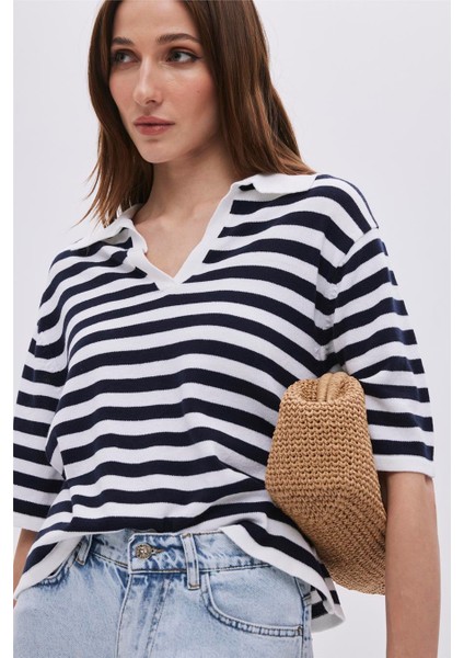 Ekru Lacivert Polo Yaka Çizgili Kazak fırsatları