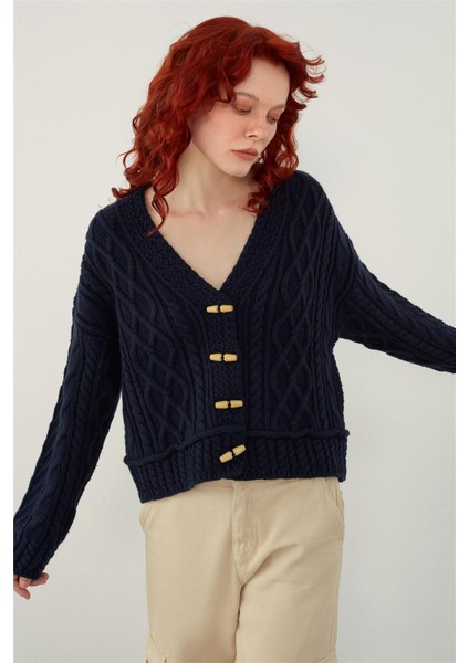 Lacivert Çoban Düğmeli Saç Örgülü Triko Hırka