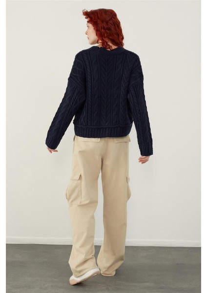 Lacivert Çoban Düğmeli Saç Örgülü Triko Hırka fırsatları