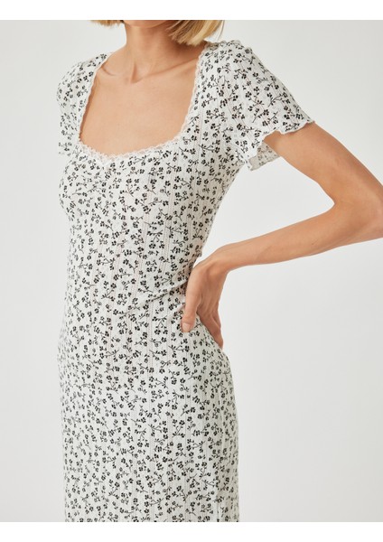 Mini Çiçekli Elbise Ribanalı Kısa Kollu Kare Yaka indirimleri