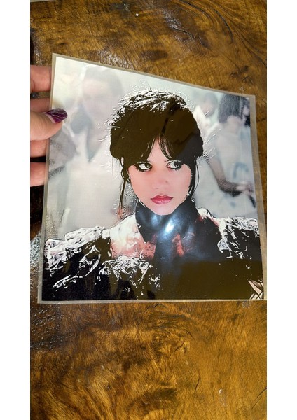 20X19 cm Ütü Ile Yapışan Wendesday Büyücü Transfer Baskı Arma Tişört Baskı fiyatları