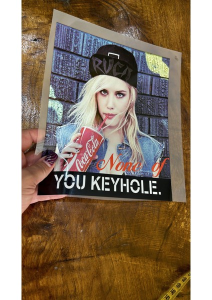 22X18 cm Ütü Ile Yapışan Coca Cola Içen Kız Transfer Baskı Arma Tişört Baskı fiyatları