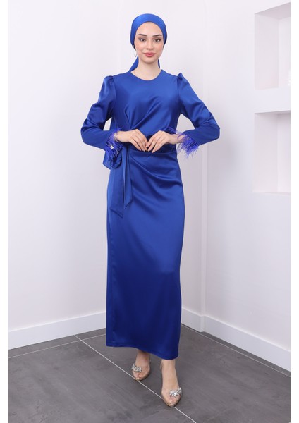 Saks Mavi Kolu Tüylü Yan Detaylı Saten Abiye