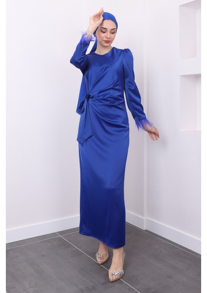 Saks Mavi Kolu Tüylü Yan Detaylı Saten Abiye modelleri