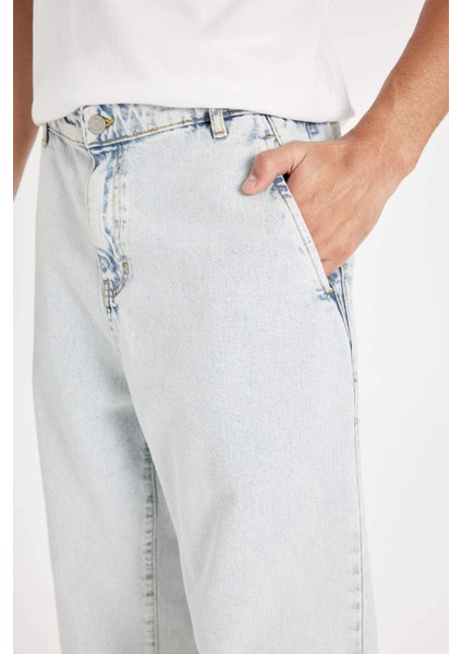 %100 Pamuk Relaxed Slouchy Fit Rahat Kesim Havuç Kalıp Normal Bel Daralan Paça Jean Pantolon B8321AX24AU