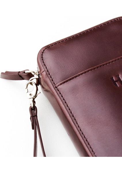 Carlyle Uniseks Kahve Deri Ön Cepli Bileklikli Fermuarlı Rfid Korumalı Çanta