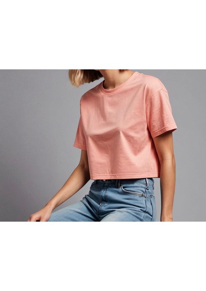 Somon Pembe Kadın Crop Şık Ve Rahat Crop Tshirt Koleksiyonu Renkli Yaz Cropları Ümodern Klasik Sokak Modası Sportif Crop Top Şehirli Kadın Cropları Trend Crop Tişört fiyatları