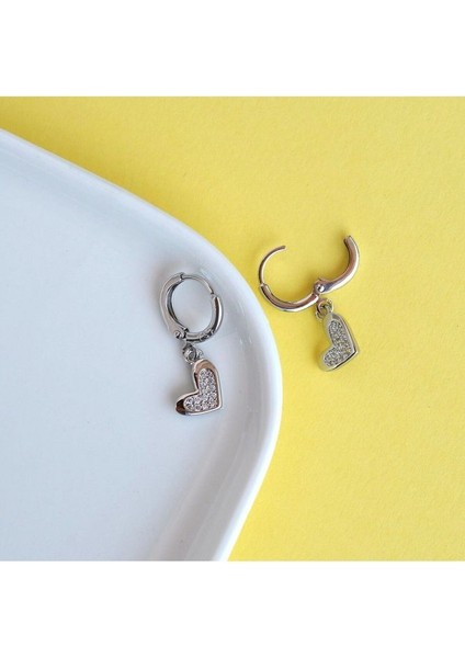 Minimal Kalp Charmlı Küpe Kalpli Küpe Silver Renkli