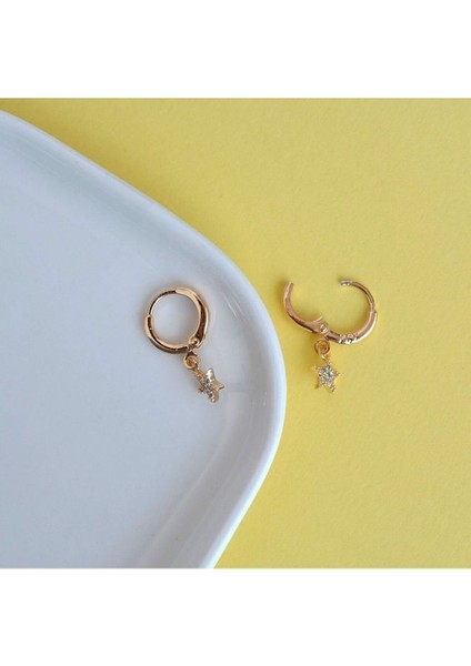 Minimal Yıldız Charmlı Küpe Yıldızlı Küpe