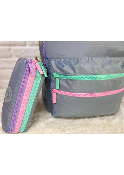 Magic Dreams Color Zipper Okul Çantası ve 3 Gözlü Kalemlik 2'li Set