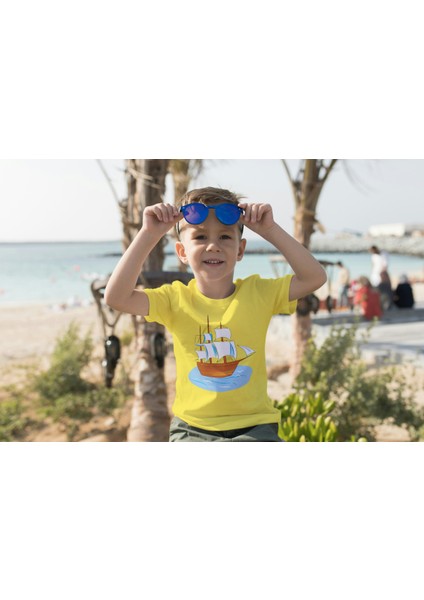 Erkek Çocuk Pamuk Gemi Baskılı Kısa Kol Tshirt fiyatları