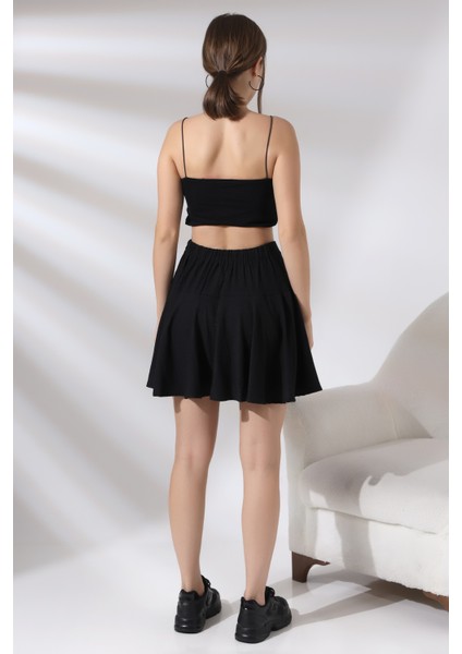 Bürümcük Kumaş Yandan Fermuarlı Şortlu Etek 21135 Siyah fırsatları