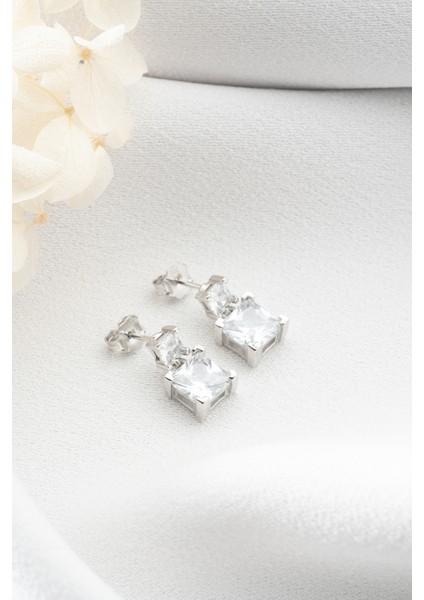 925 Ayar Gümüş Baget Taşlı Küpe