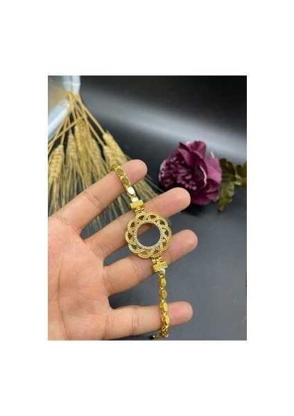 22 Ayar Altın Kaplama Papatya Çerçeveli Zirkon Taşlı Bileklik