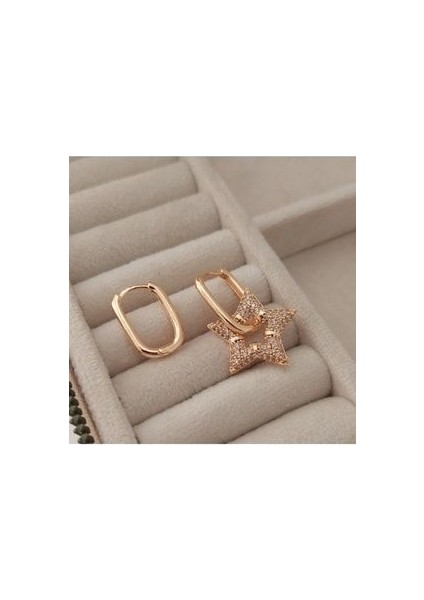 Zirkon Taşlı Yıldız Charmlı Küpe