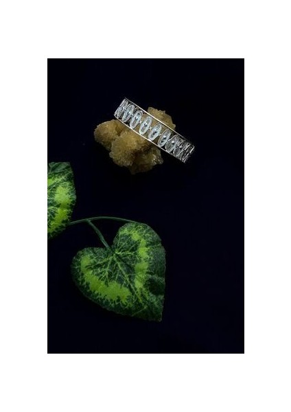 Oval Model Telkari El Işçiliği Gümüş Bilezik