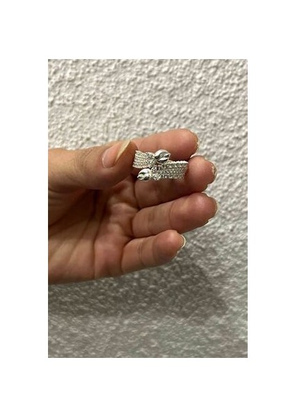 Sarmaşık Model Zirkon Taşlı Gümüş Kadın Yüzük