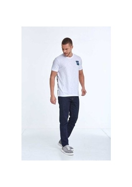 Elly Baskılı Erkek Tişört Beyaz fiyatları