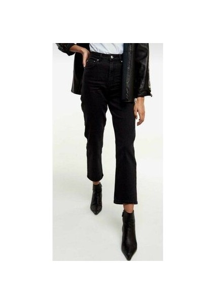 Owenn Kadın Siyah Yüksek Bel Mom Likralı Jeans 2024 fiyatları