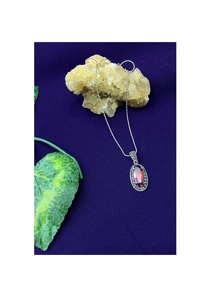 Oval Model Yakut ve Markazit Taşlı Gümüş Kolye