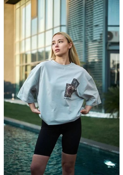 Üçay Bisiklet Yaka Baskılı Oversize T-Shirt Boyalı Gri