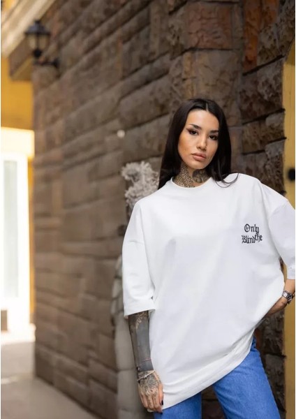 Üçay Bisiklet Yaka Baskılı Oversize T-Shirt Beyaz