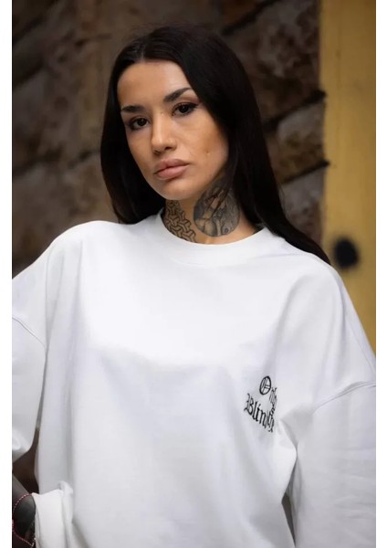 Üçay Bisiklet Yaka Baskılı Oversize T-Shirt Beyaz