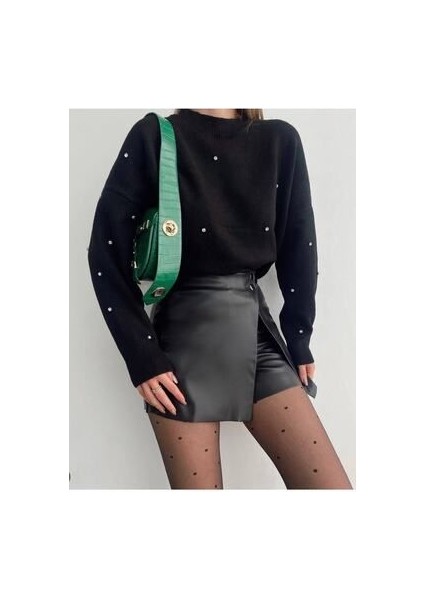 Kadın Siyah Düğme Detaylı Mini Deri Şort Etek fiyatları