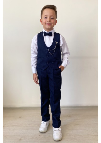 Erkek Çocuk 4'lü Takım Elbise Seti Mavi Yelek, Gömlek, Pantolon ve Papyon modelleri