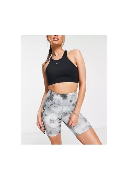Air Dri-Fit Fast 18CM (Approx.) Running Mid-Rise Kadın Şort